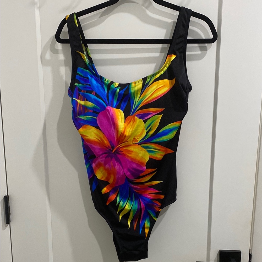 Hibiscus Scoop Back One Piece Swimsuit |Size 14